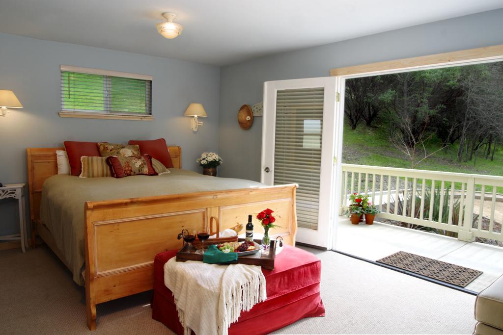 Aurora Park Cottages Calistoga Zimmer foto